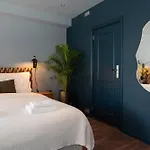 Six Boutique Haarlem
