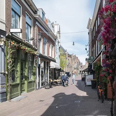 Six Boutique Szálloda