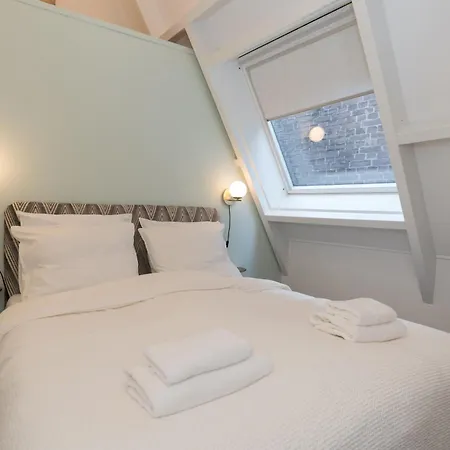Six Boutique Hotel *